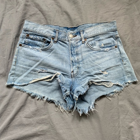 Urban Outfitters essential jean short mid rise. Size 29W. - Picture 1 of 2